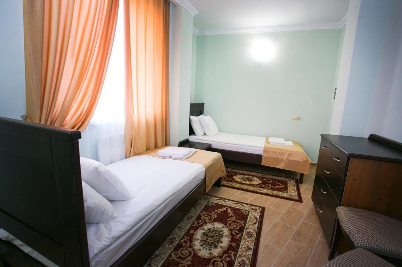 Hotel Acra Sukhumi Exterior foto